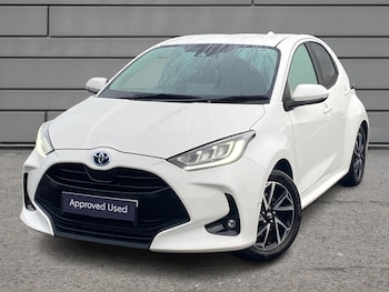 Used Toyota Yaris 2022 for sale - 76359769: Photo