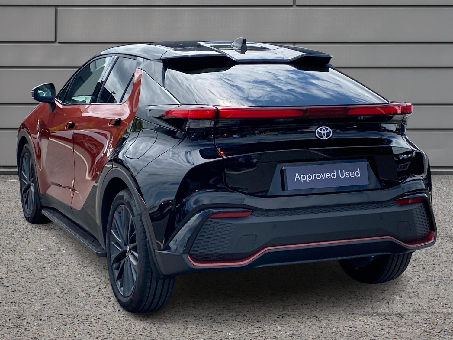 Used Toyota C-HR 2025 for sale - 77177653: Photo 4