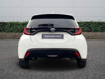 Used Toyota Yaris 2023 for sale - 77177617: Photo