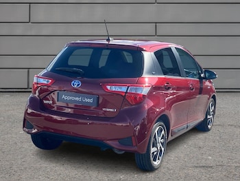 Used Toyota Yaris 2020 for sale - 75698090: Photo