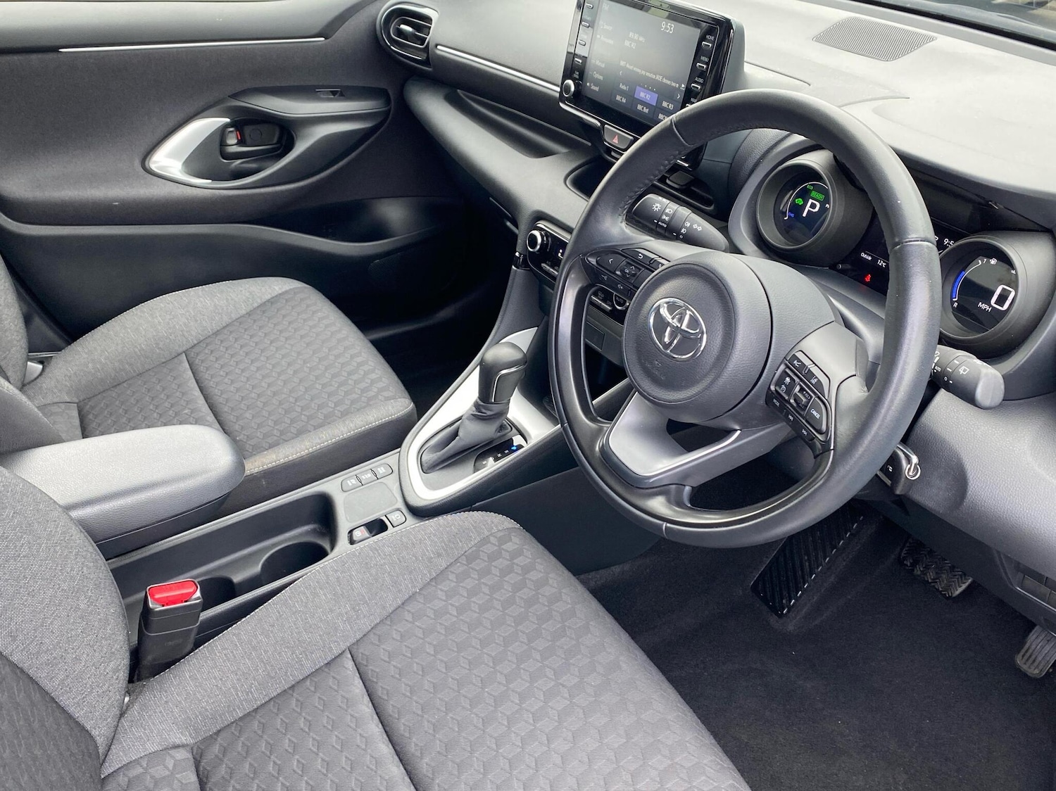 Used Toyota Yaris 2023 for sale - 76730702: Photo 11