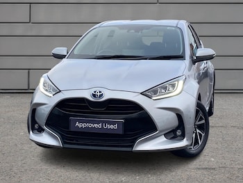 Used Toyota Yaris 2023 for sale - 76730702: Photo
