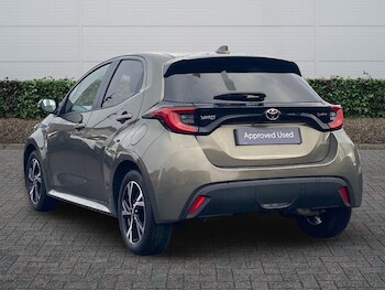 Used Toyota Yaris 2024 for sale - 77710767: Photo