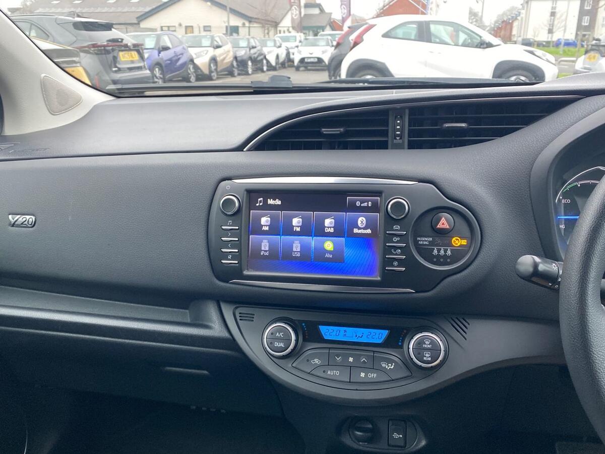 Used Toyota Yaris 2020 for sale - 77030931: Photo 11