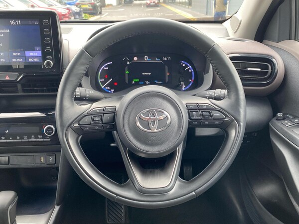 Used Toyota Yaris 2022 for sale - 76110474: Photo 6