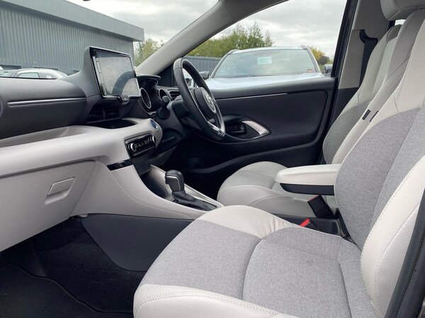 Used Toyota Yaris 2024 for sale - 76111167: Photo 10