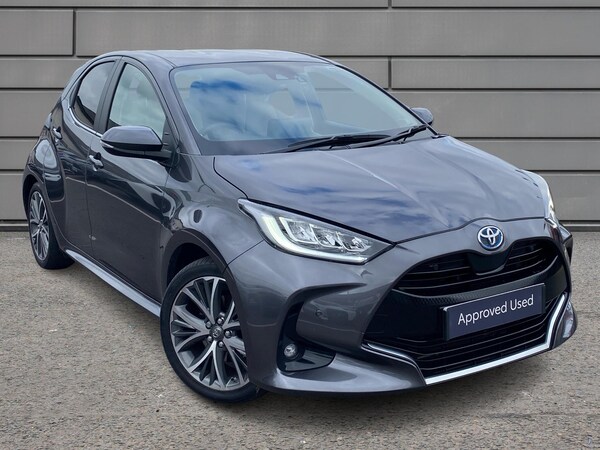 Used Toyota Yaris 2024 for sale - 76111167: Photo 1