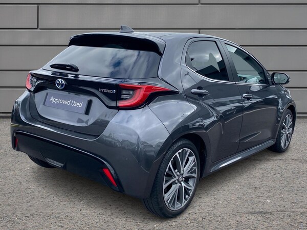 Used Toyota Yaris 2024 for sale - 76111167: Photo 2