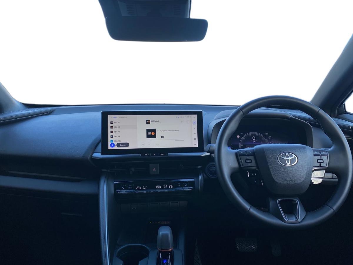 Used Toyota C-HR 2024 for sale - 76671015: Photo 8