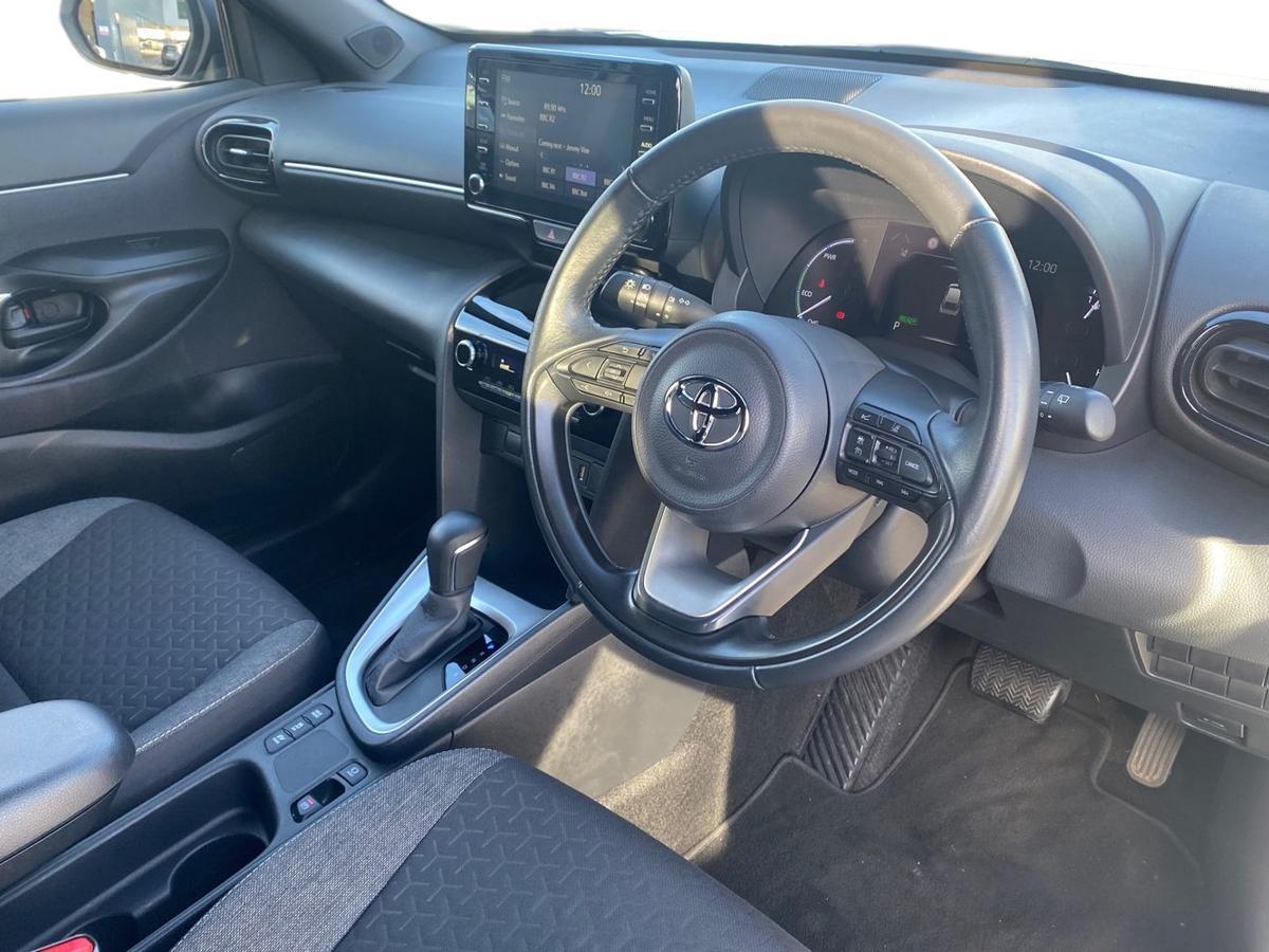 Used Toyota Yaris Cross 2023 for sale - 77176975: Photo 12