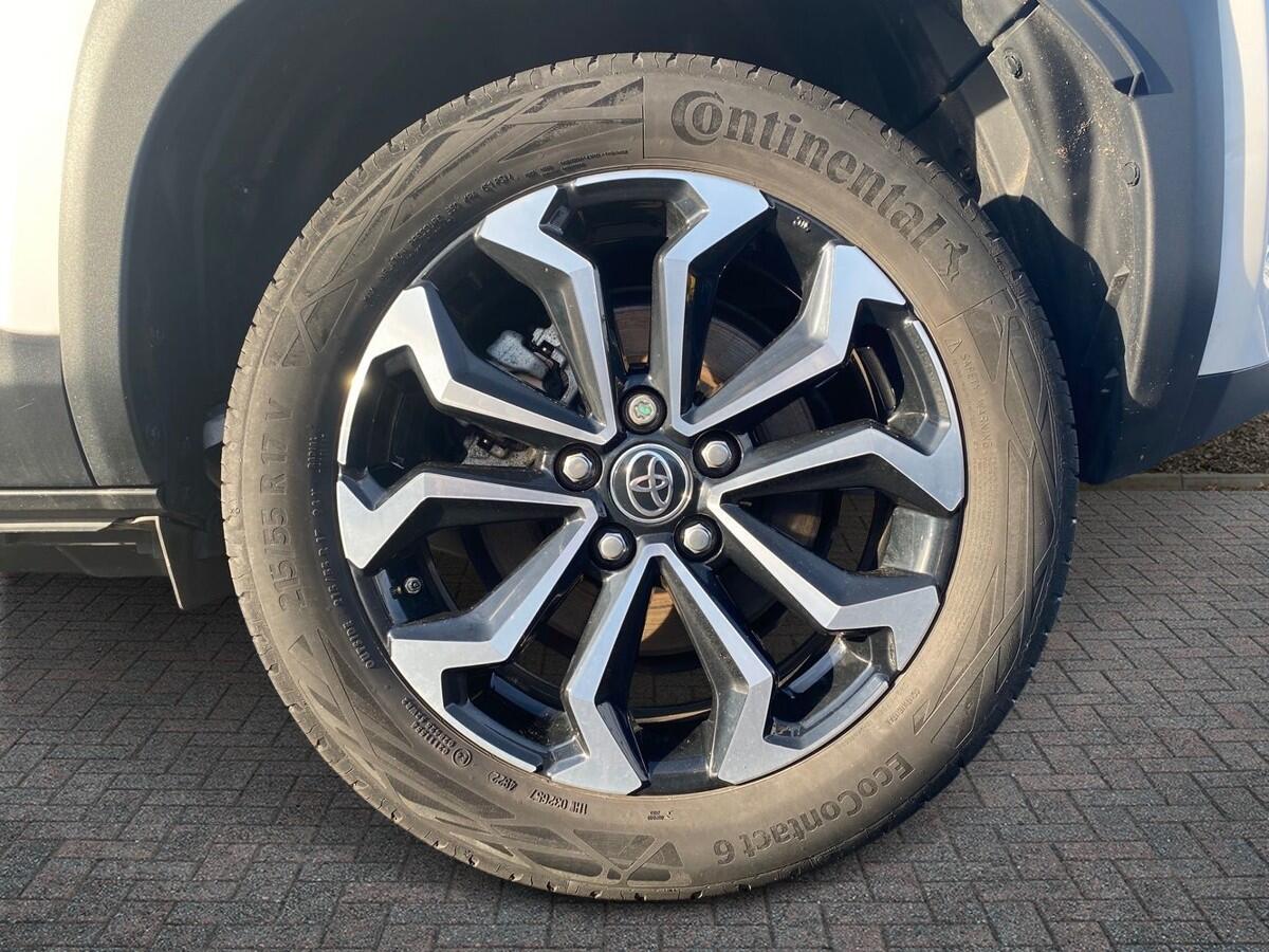 Used Toyota Yaris Cross 2023 for sale - 77176975: Photo 6