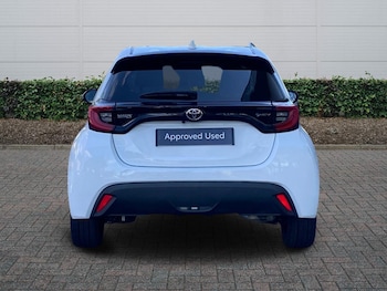 Used Toyota Yaris 2025 for sale - 79035054: Photo