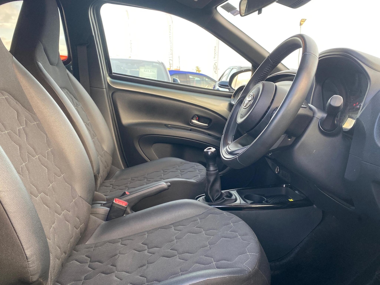 Used Toyota Aygo X 2023 for sale - 76400328: Photo 11