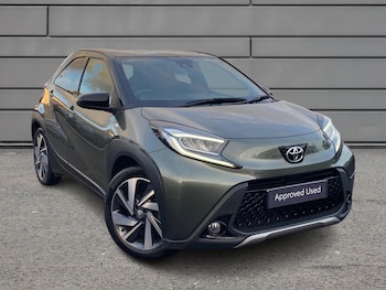 2023 (73) - 1.0 VVT-i Exclusive 5dr