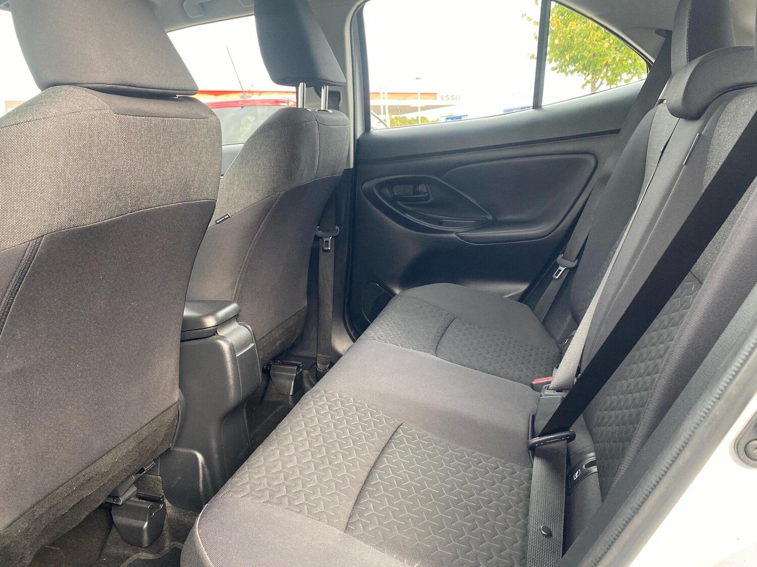Used Toyota Yaris Cross 2023 for sale - 76111220: Photo 12
