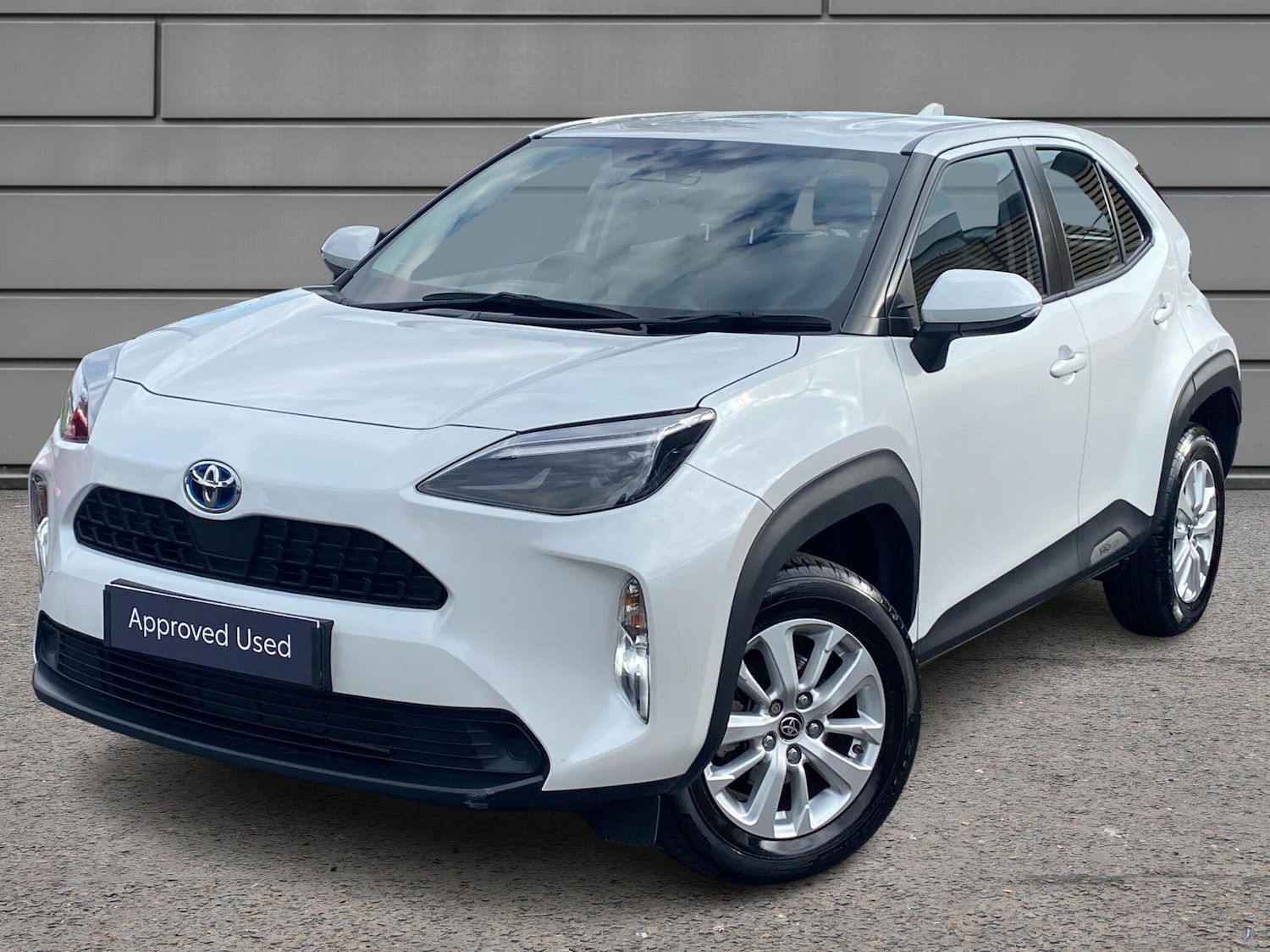 Used Toyota Yaris Cross 2023 for sale - 76111220: Photo 3