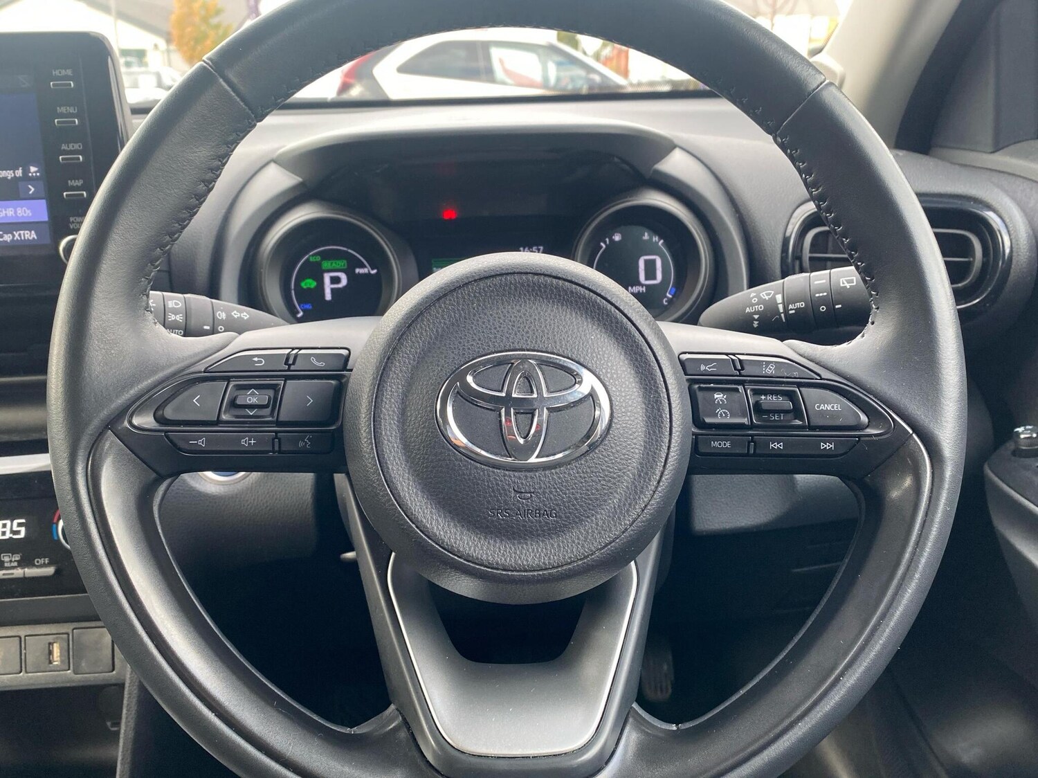 Used Toyota Yaris Cross 2023 for sale - 76111220: Photo 8