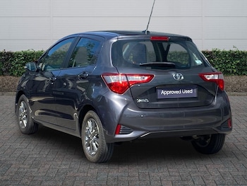 Used Toyota Yaris 2019 for sale - 79050758: Photo