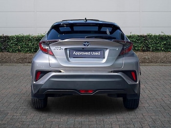 Used Toyota C-HR 2018 for sale - 79350271: Photo