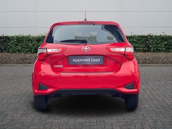 Used Toyota Yaris 2019 for sale - 79325828: Photo