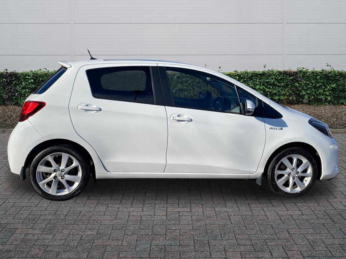 Used Toyota Yaris 2017 for sale - 76730727: Photo 5