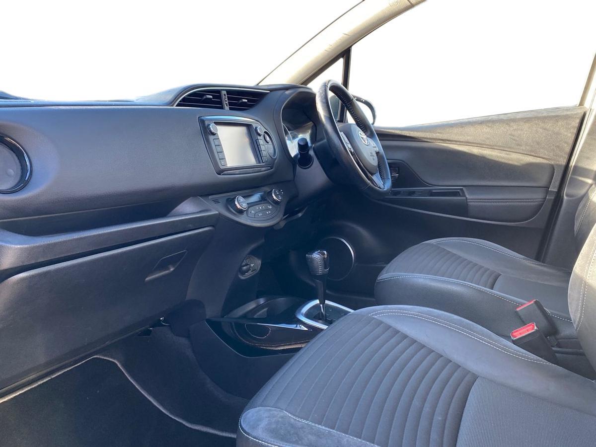 Used Toyota Yaris 2017 for sale - 76730727: Photo 7