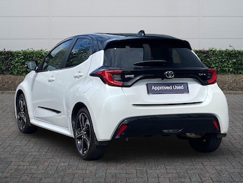 Used Toyota Yaris 2024 for sale - 79050772: Photo