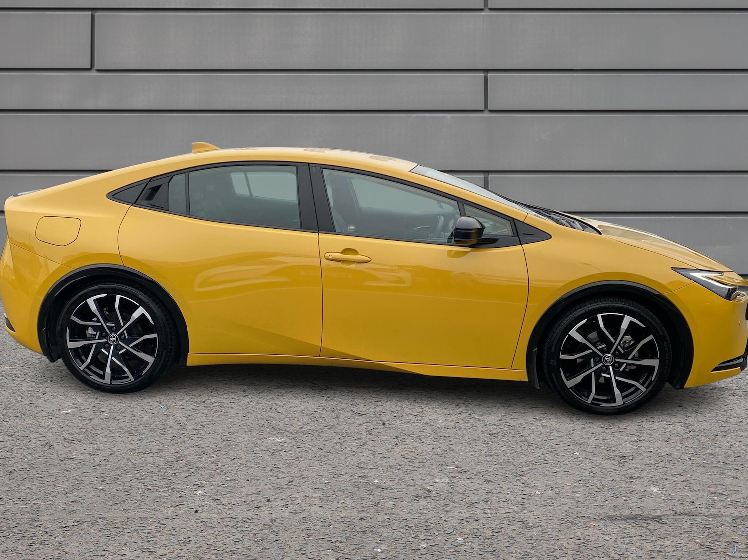 Used Toyota Prius 2025 for sale - 76730643: Photo 16