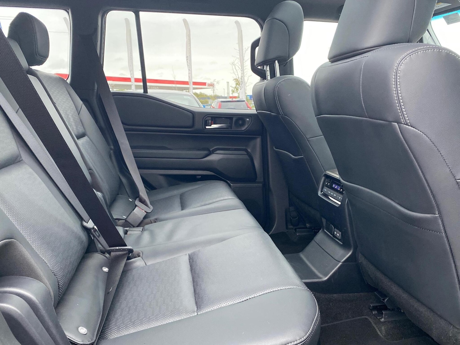 Used Toyota Land Cruiser 2024 for sale - 76350479: Photo 13