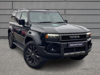 2024 (74) - 2.8 D-4D 204 Invincible 5dr Auto (7 Seat)