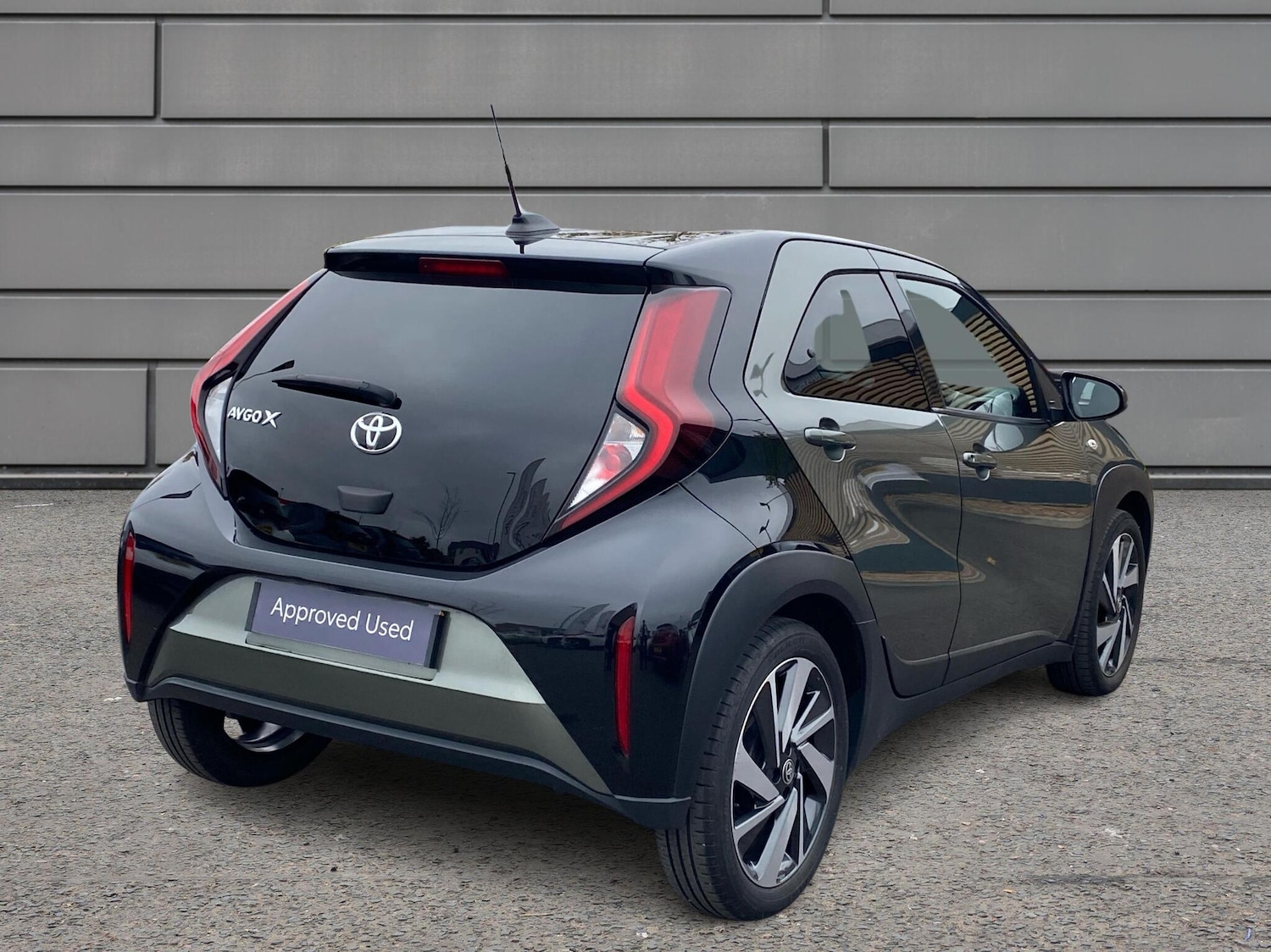 Used Toyota Aygo X 2022 for sale - 76837795: Photo 2