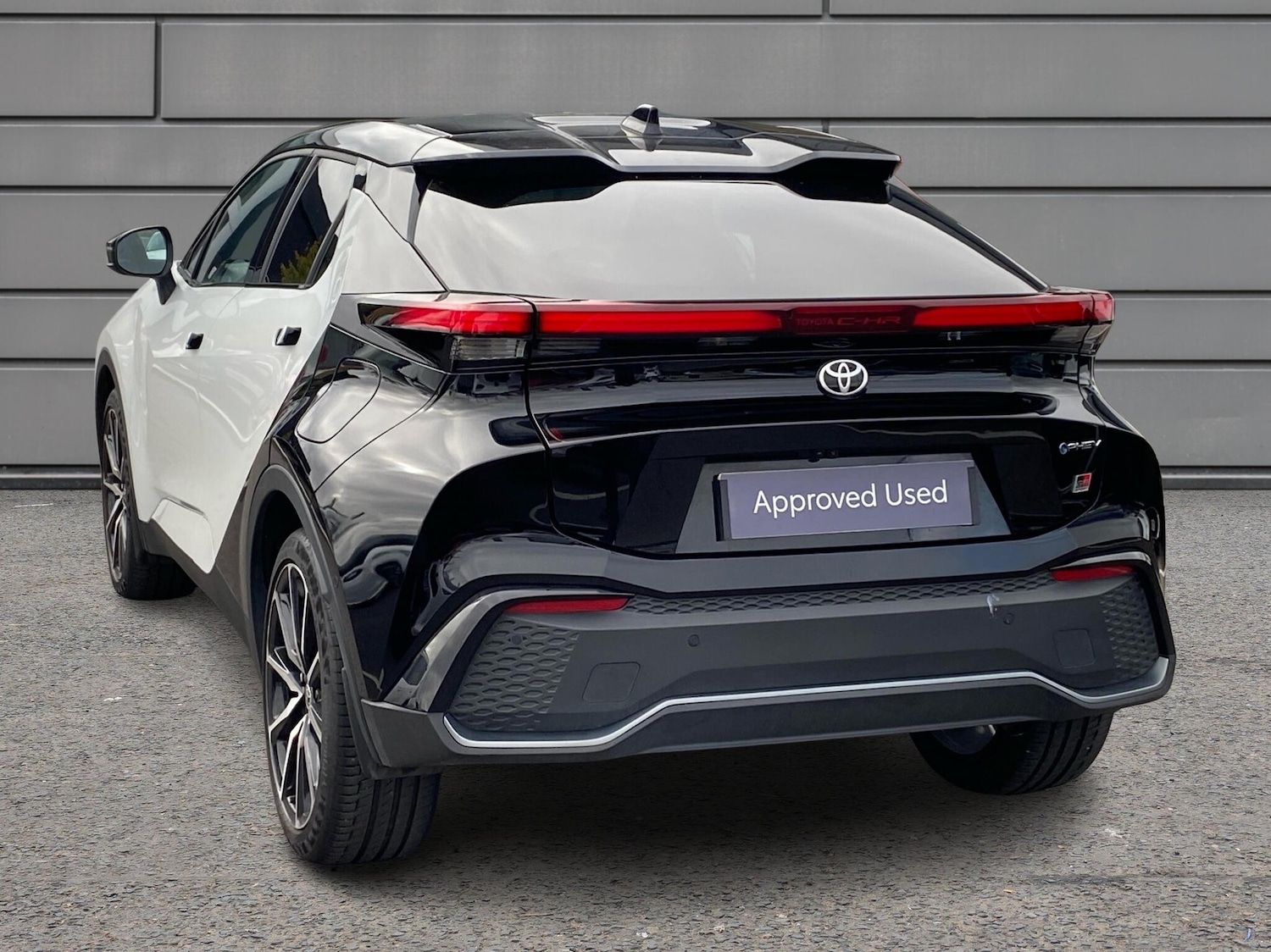 Used Toyota C-HR 2025 for sale - 76716826: Photo 4