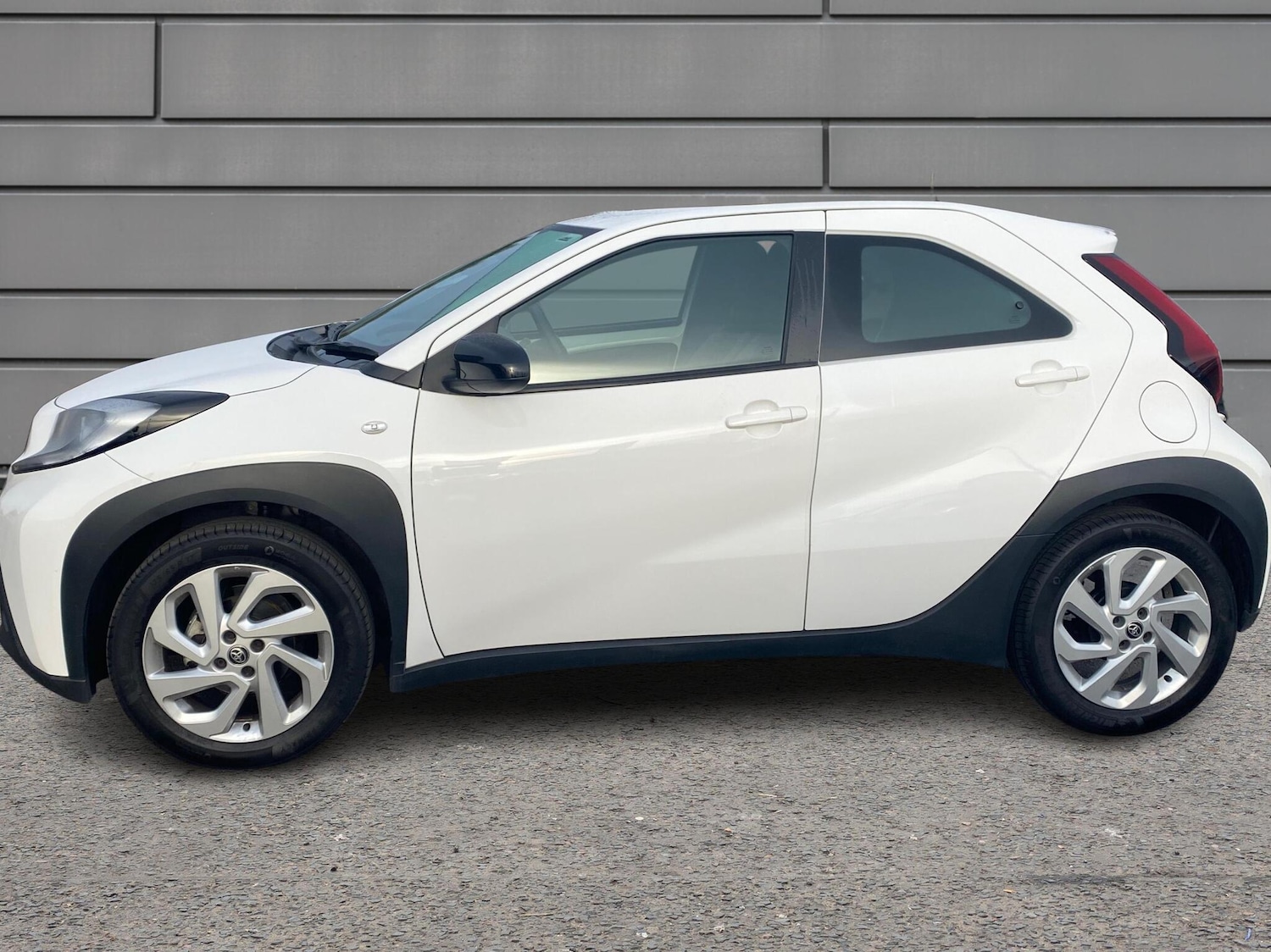Used Toyota Aygo X 2024 for sale - 76139683: Photo 17