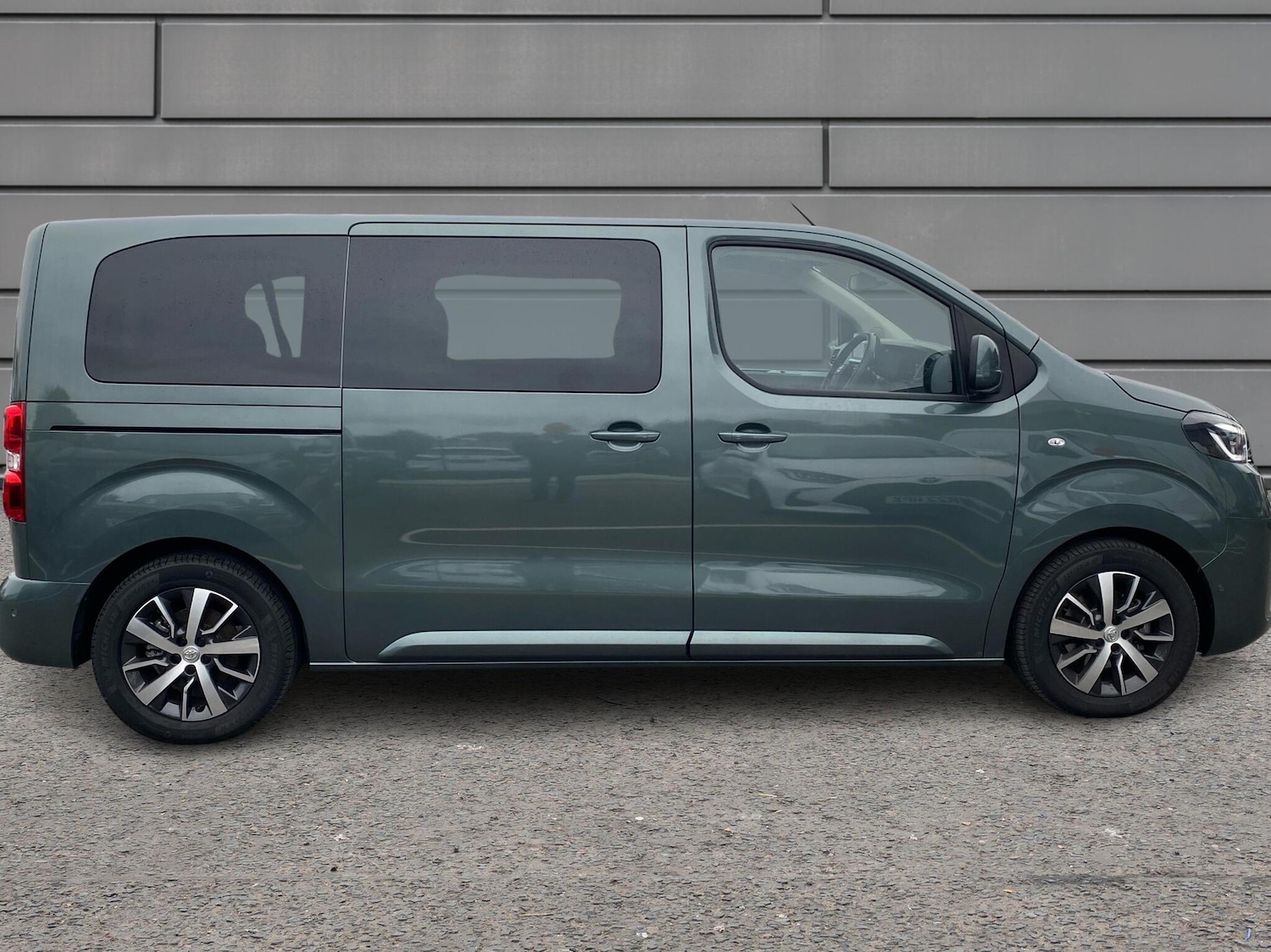 Used Toyota PROACE CITY Verso 2025 for sale - 76261162: Photo 16