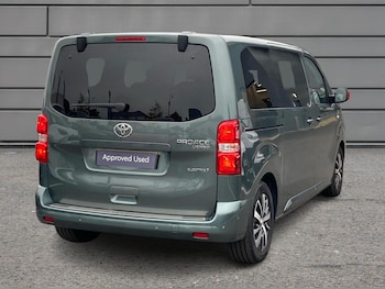 Used Toyota PROACE CITY Verso 2025 for sale - 76261162: Photo