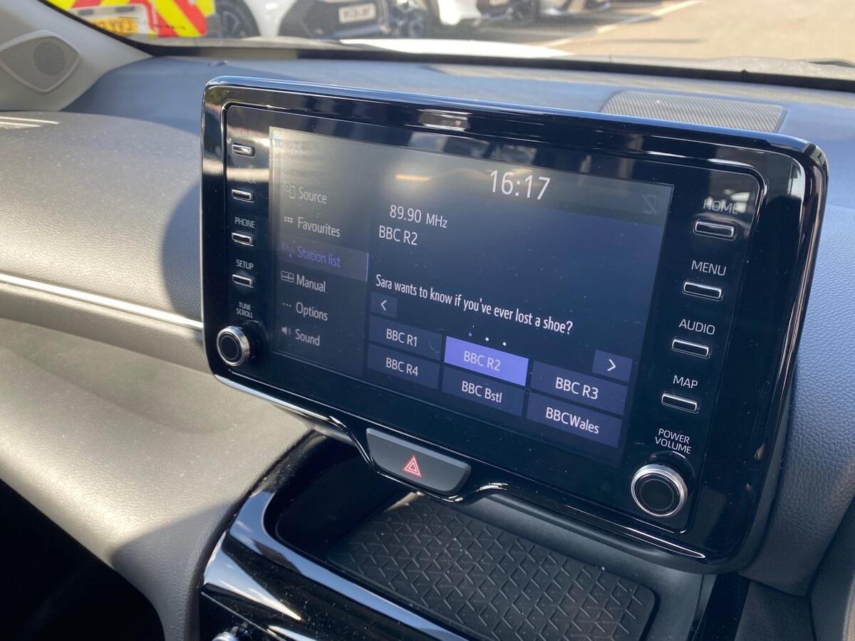 Used Toyota Yaris 2024 for sale - 78073883: Photo 11