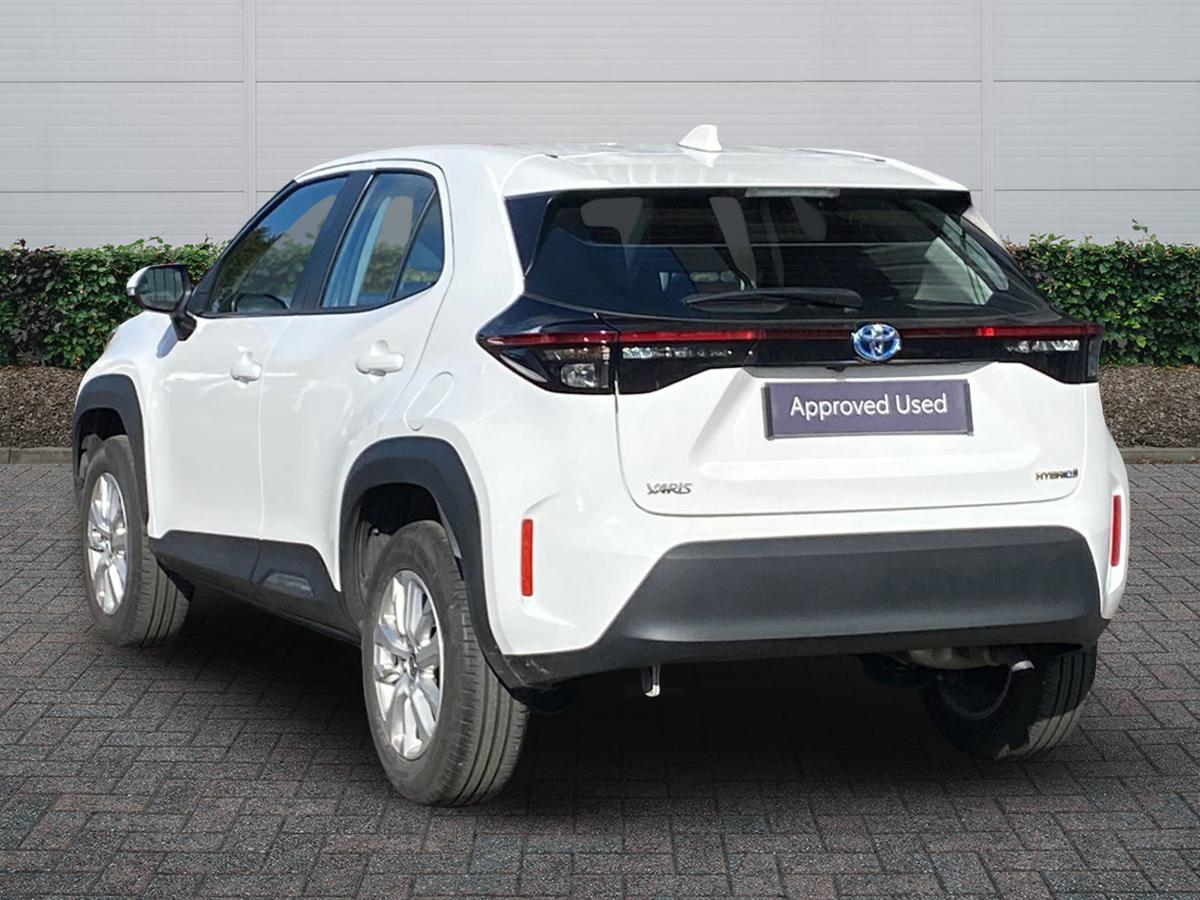 Used Toyota Yaris 2024 for sale - 78073883: Photo 2