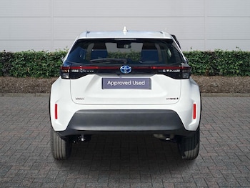 Used Toyota Yaris 2024 for sale - 78073883: Photo