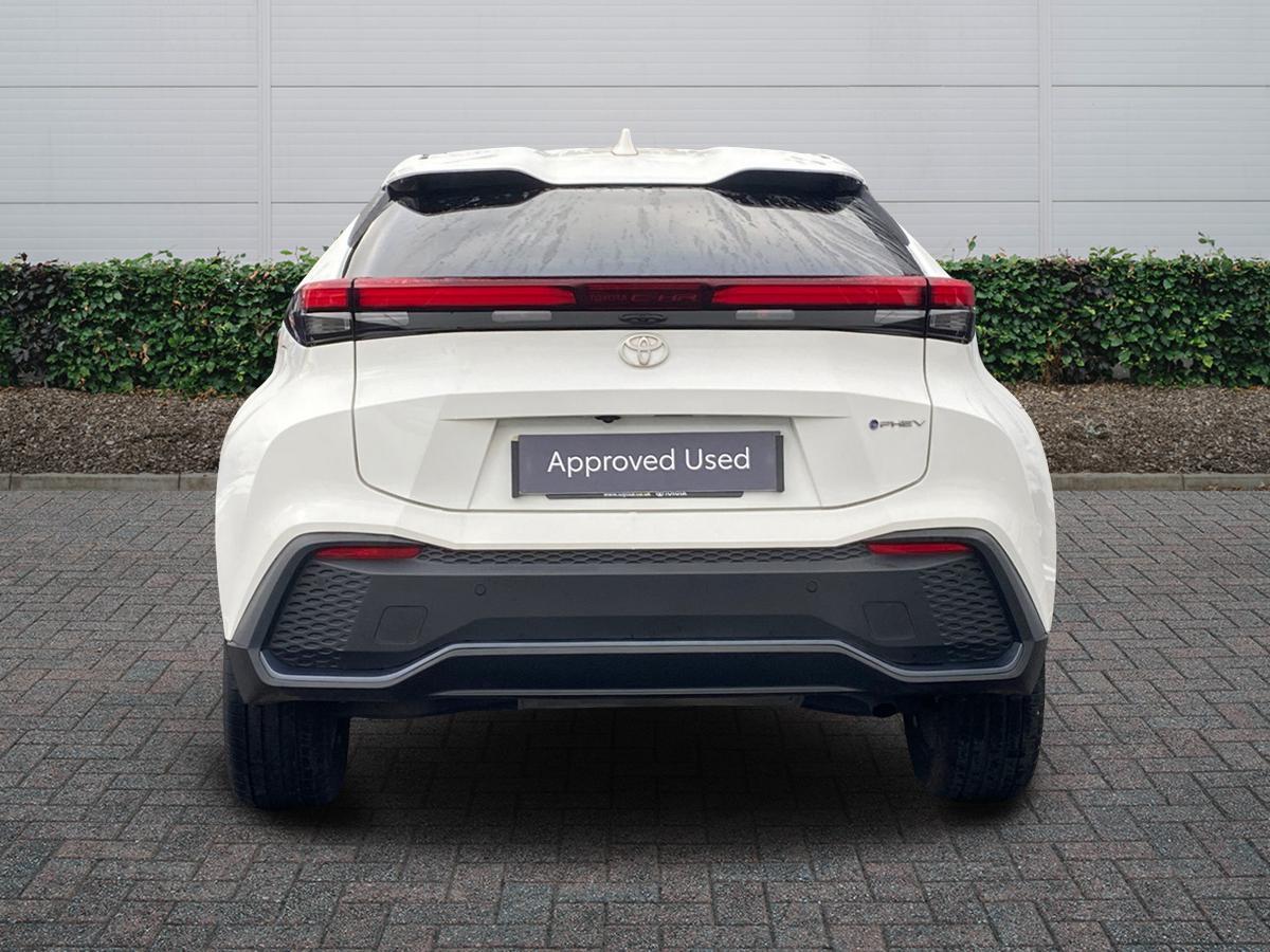 Used Toyota C-HR 2024 for sale - 77231539: Photo 4