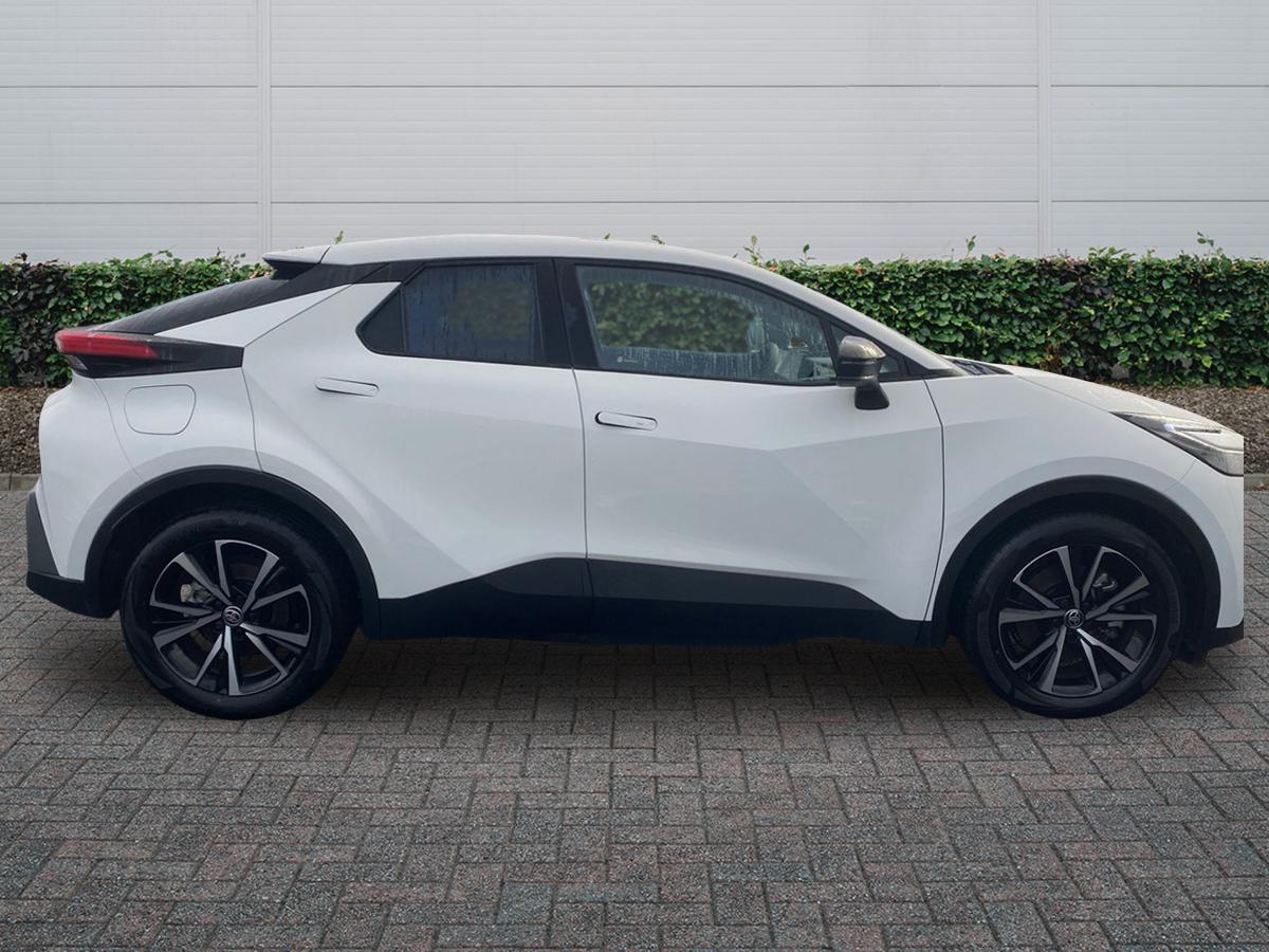 Used Toyota C-HR 2024 for sale - 77231539: Photo 5