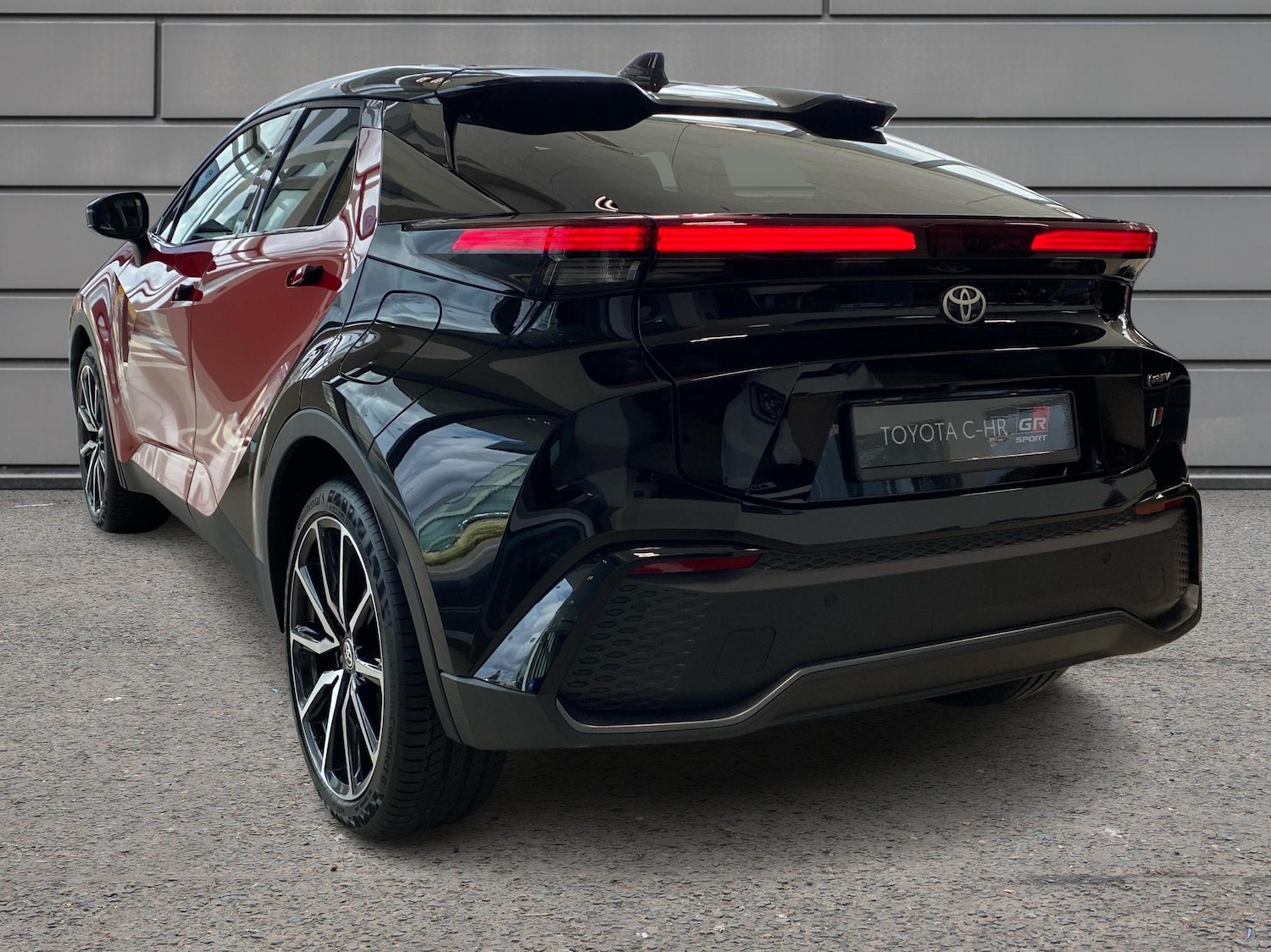 Used Toyota C-HR 2025 for sale - 76110667: Photo 17