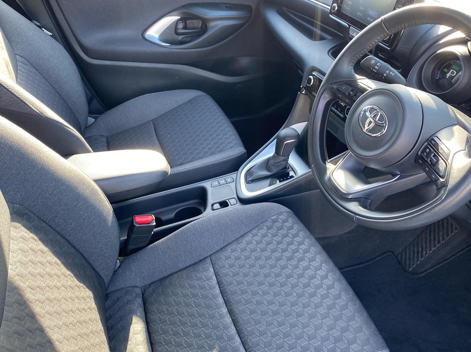 Used Toyota Yaris 2023 for sale - 76730701: Photo 11