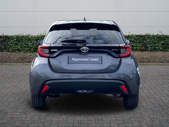 Used Toyota Yaris 2024 for sale - 77840867: Photo