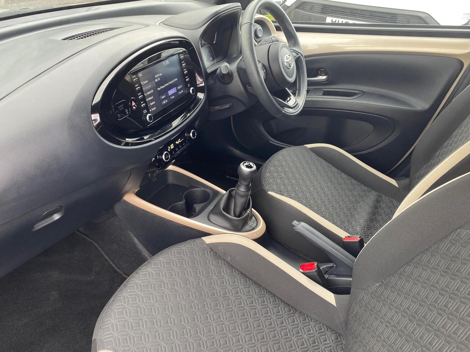 Used Toyota Aygo X 2023 for sale - 76730640: Photo 10