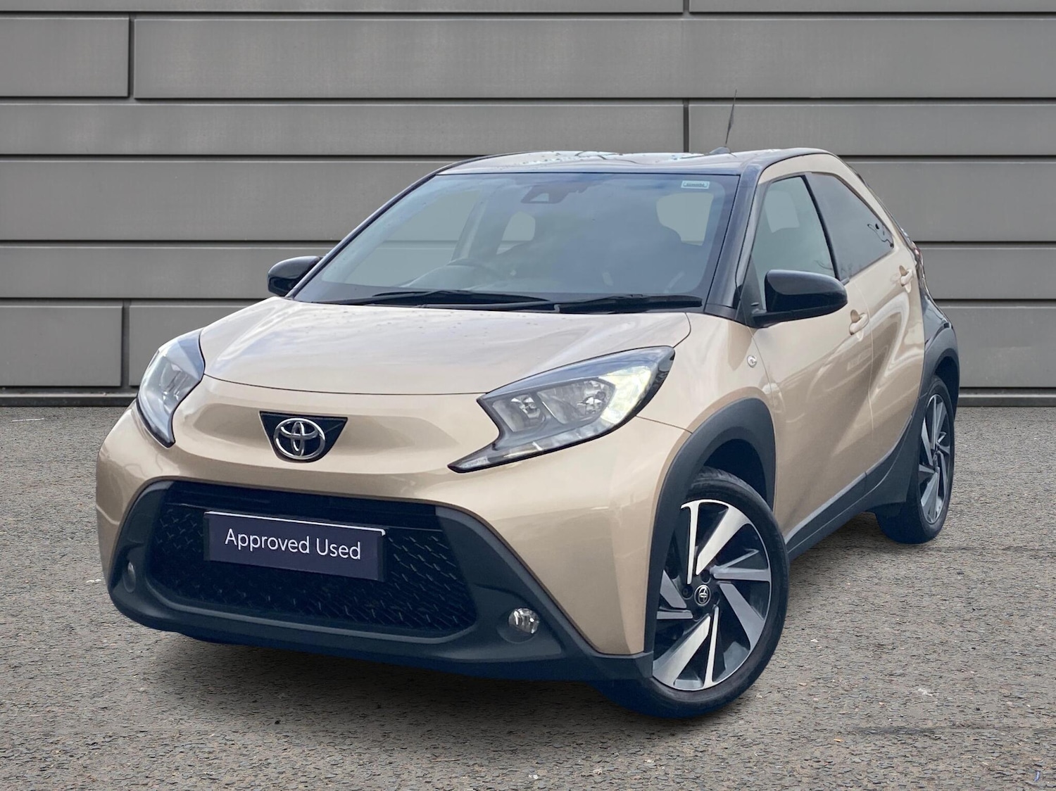 Used Toyota Aygo X 2023 for sale - 76730640: Photo 3