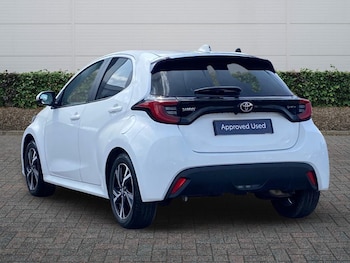 Used Toyota Yaris 2025 for sale - 79256832: Photo