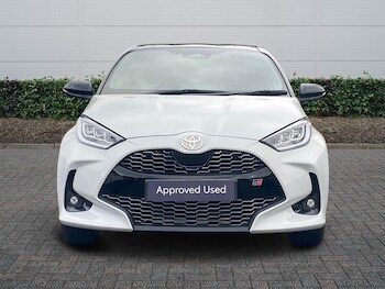 Used Toyota Yaris 2024 for sale - 77176794: Photo