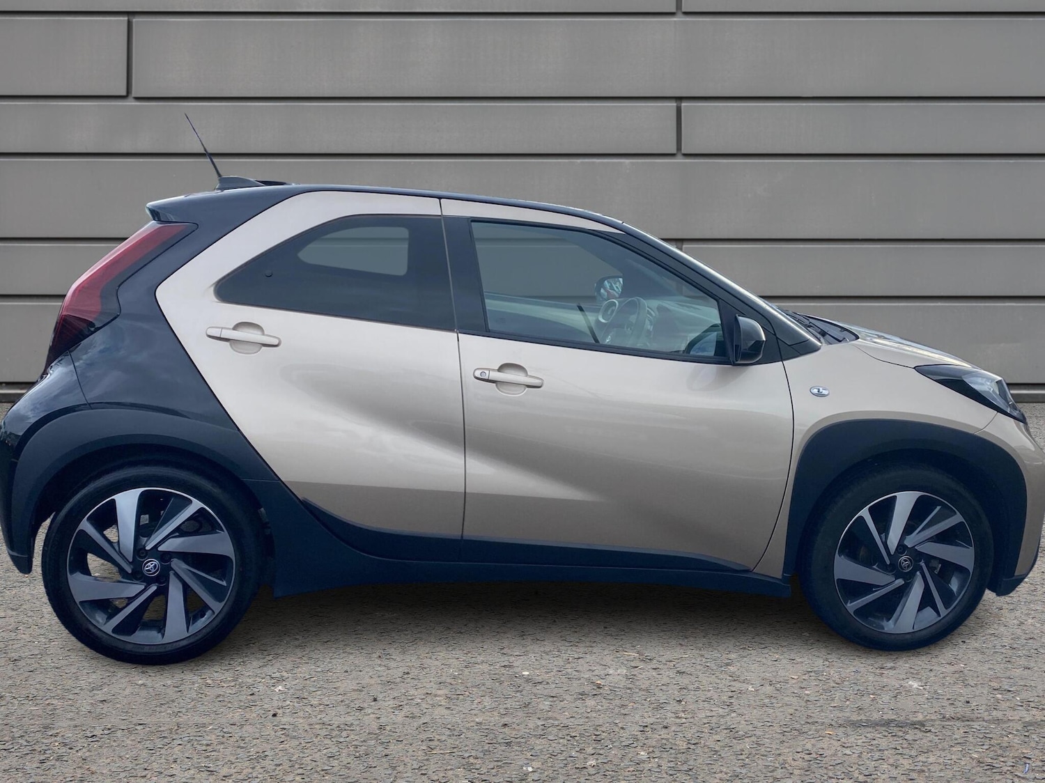 Used Toyota Aygo X 2023 for sale - 77177384: Photo 16