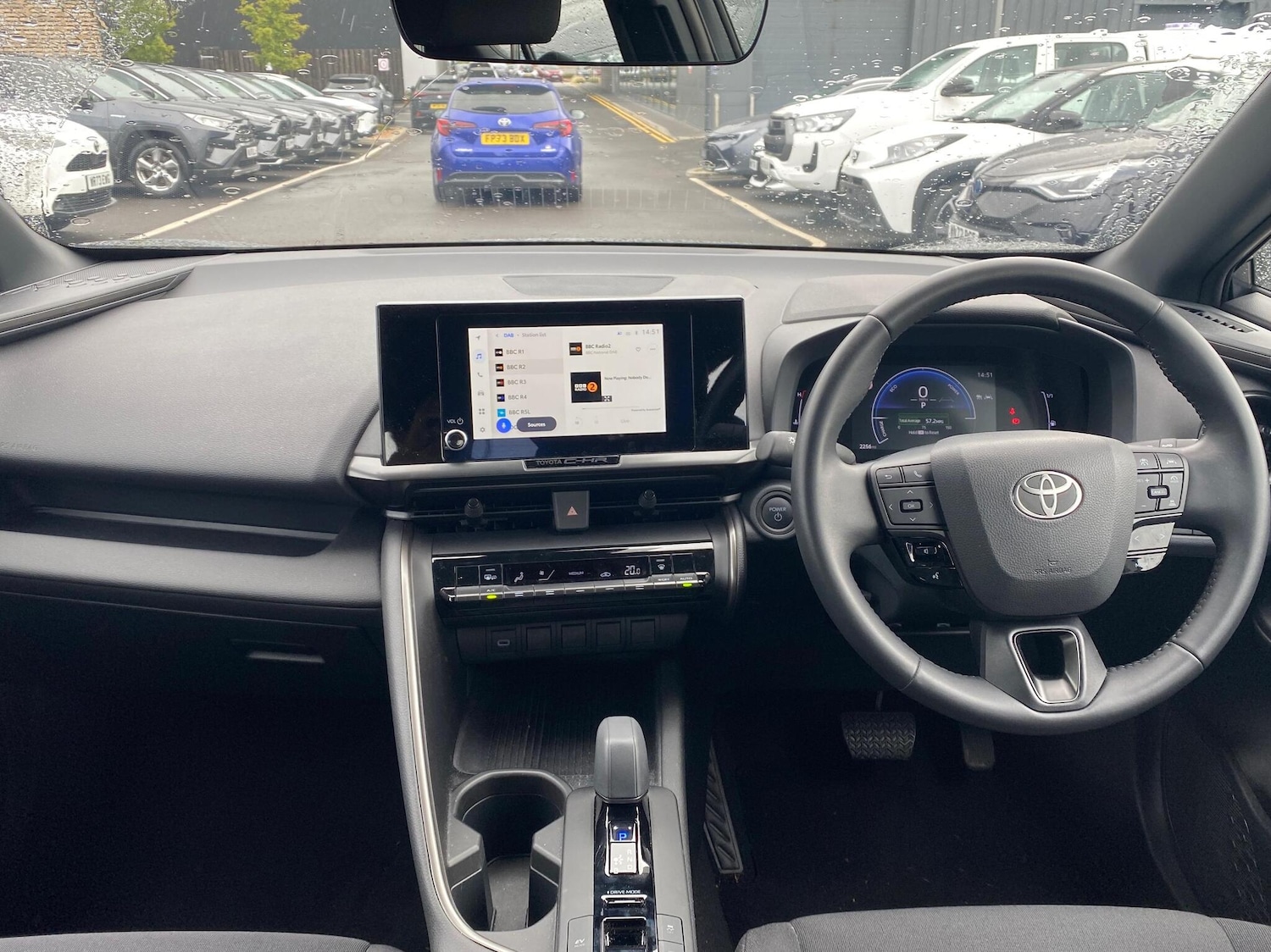 Used Toyota C-HR 2025 for sale - 76111180: Photo 5