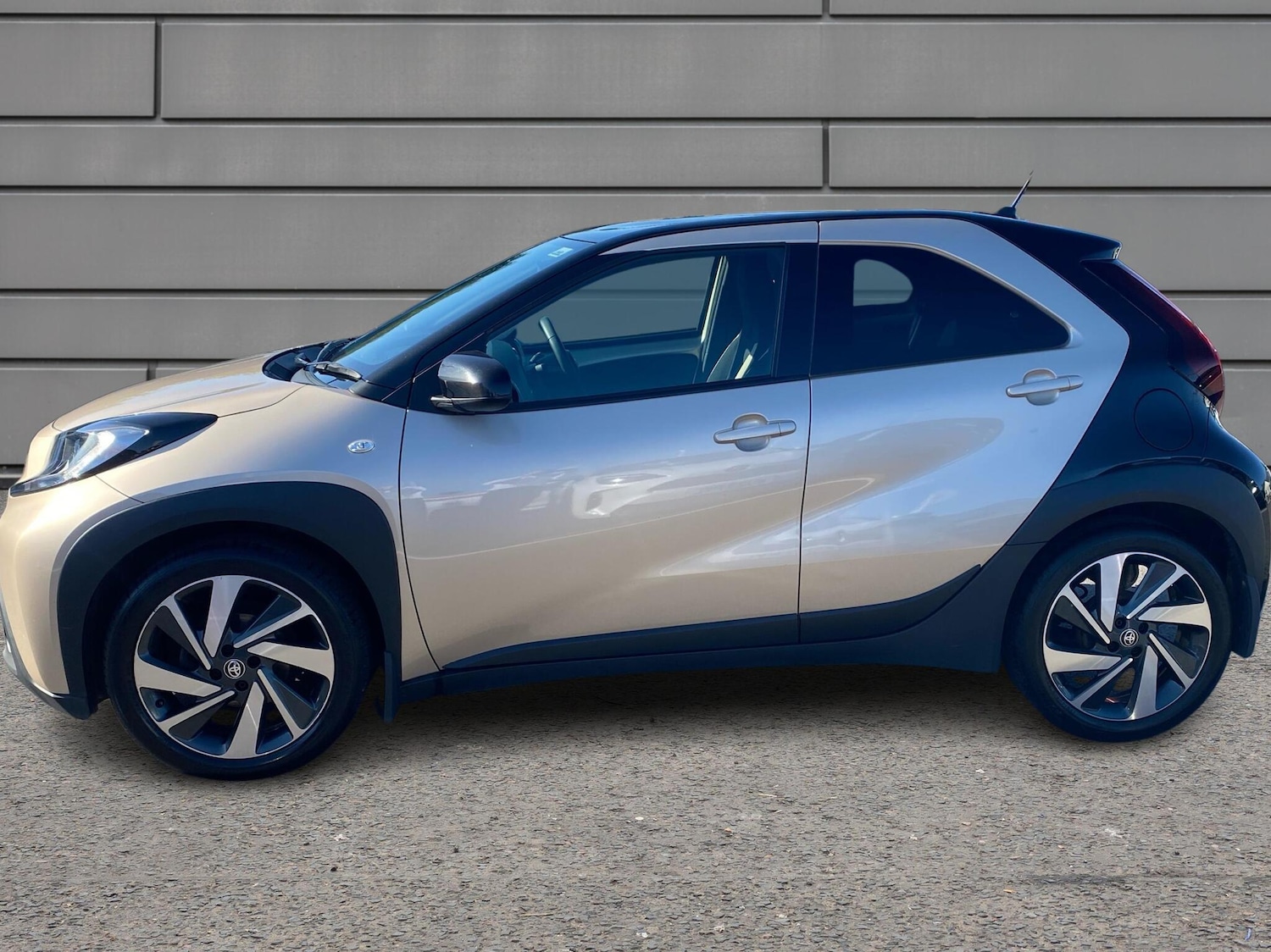 Used Toyota Aygo X 2023 for sale - 76111568: Photo 17